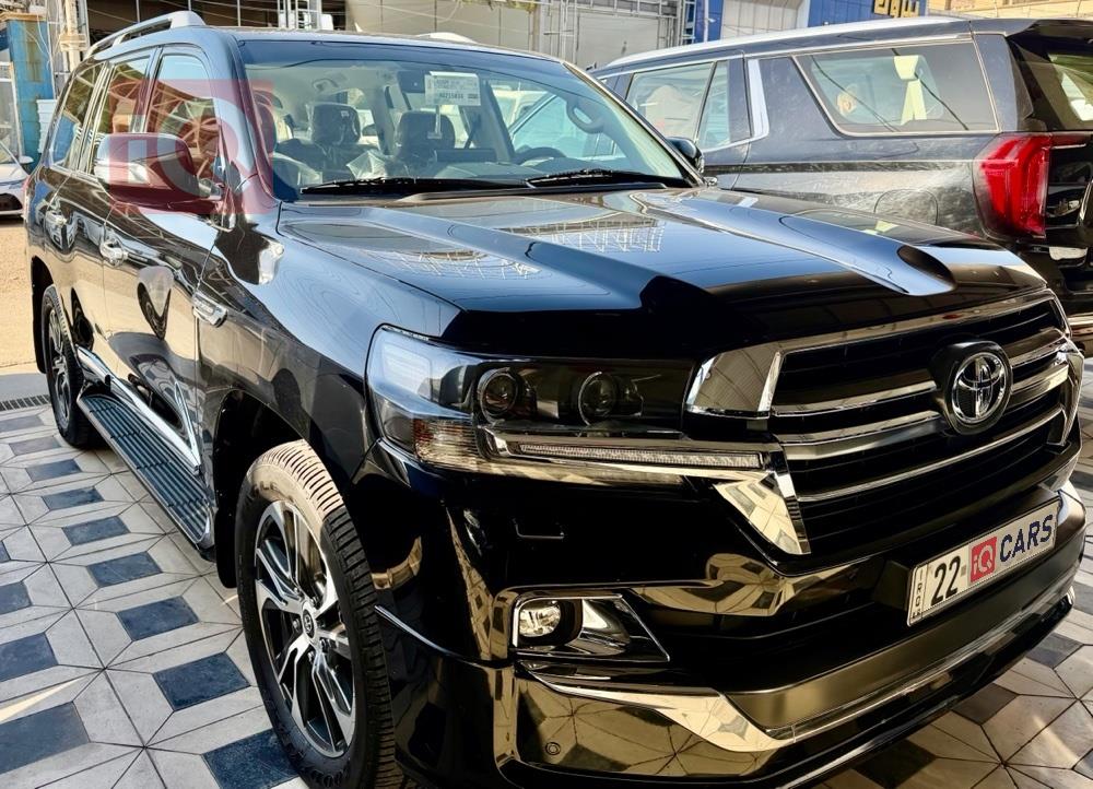 تويوتا لاندكروزر